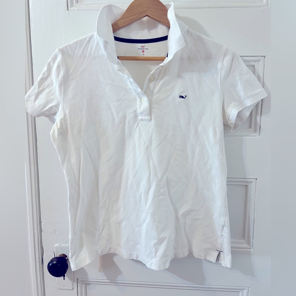 Vineyard Vines white top shirt short sleeve medium